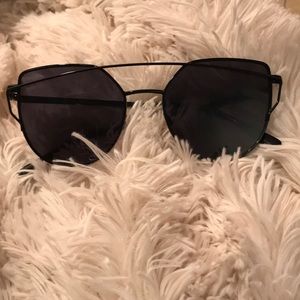 Black aviator stylish sunglasses